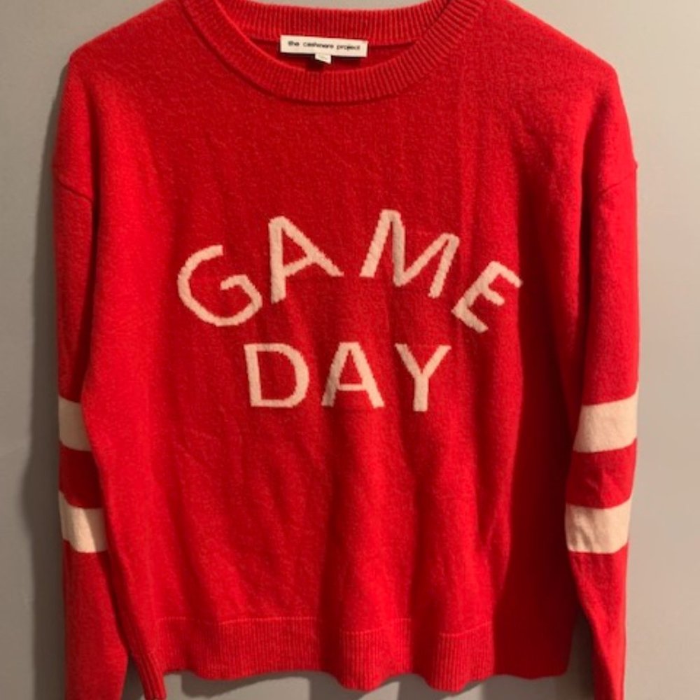 THE CASHMERE PROJECT GAME DAY SWEATER IN SMALL